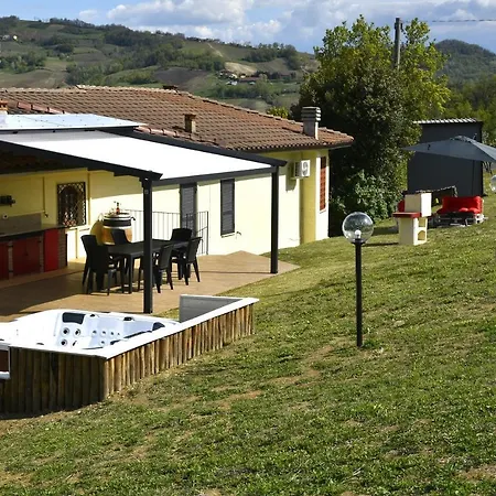 Casavacanzedezza * Montecalvo Versiggia